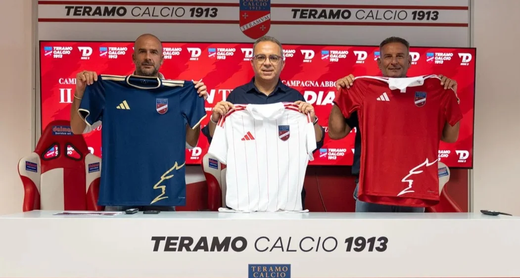 FOTO e VIDEO | Calcio D: Teramo, si alza il sipario