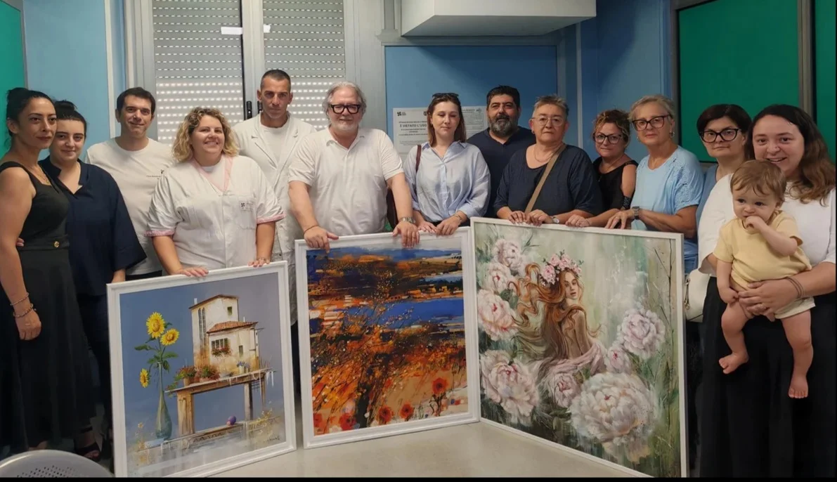 "Mazzini" di Teramo, donati 18 quadri a Ostetricia e Ginecologia