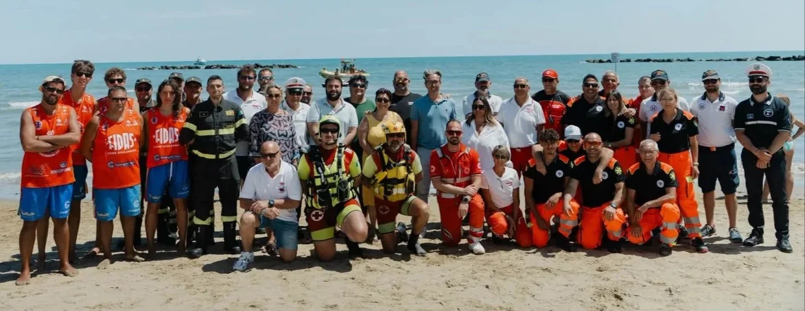 FOTO| Giornata della prevenzione dell'annegamento, dimostrazioni a Roseto degli Abruzzi