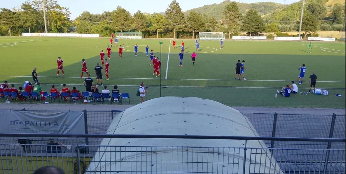 Calcio amichevole, Teramo batte l'Andria (2-1) con merito