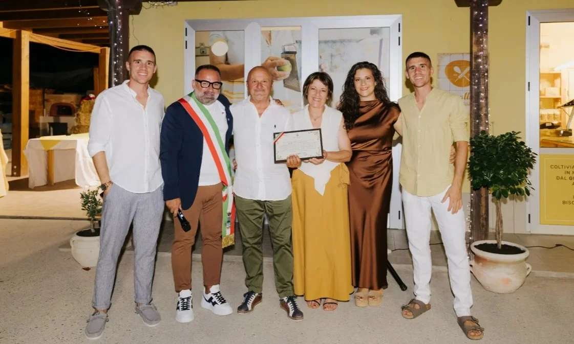 FOTO | Pineto, gli auguri dell'amministrazione a due realtà imprenditoriali