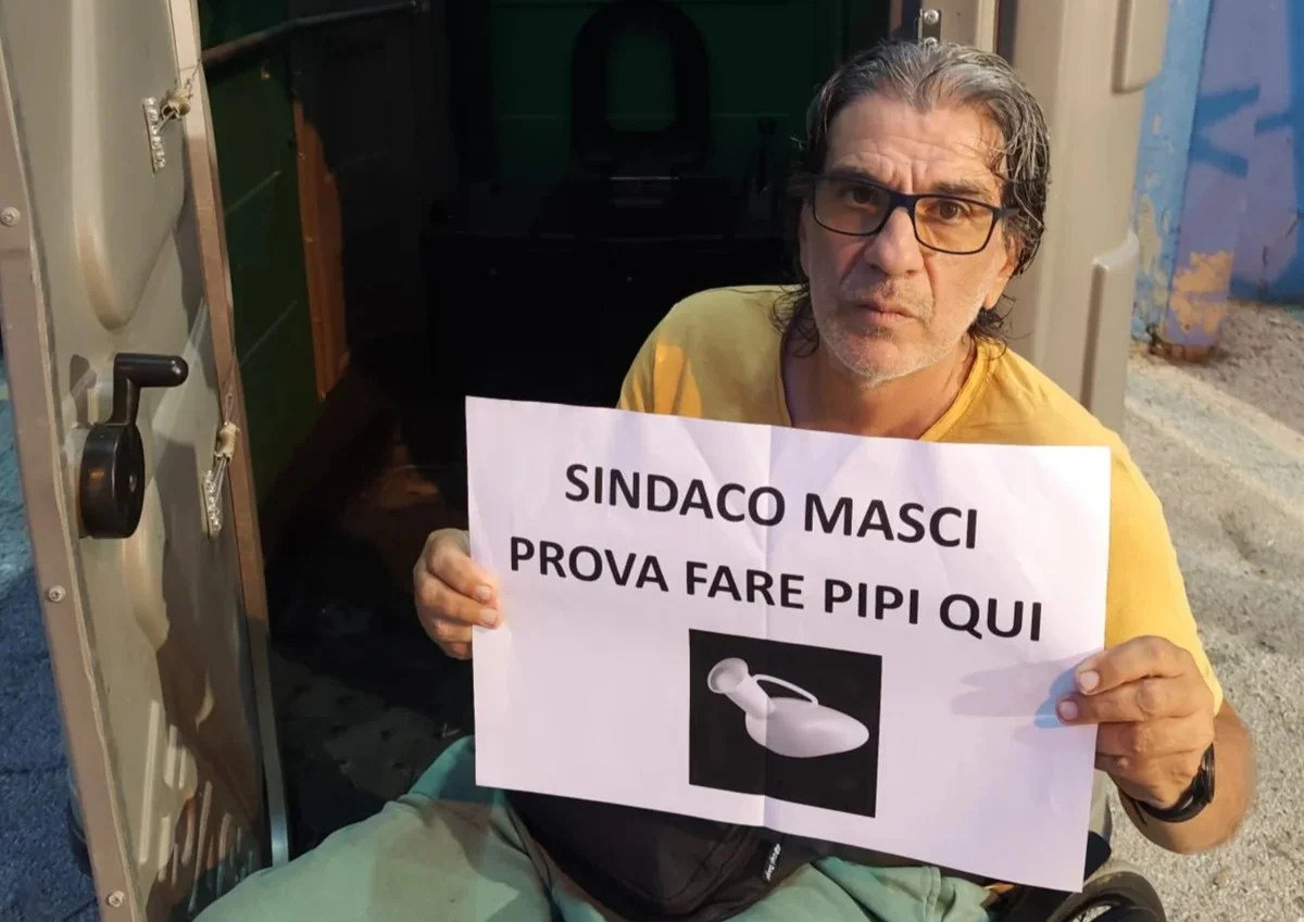 Stadio Adriatico, l'umiliazione di fare pipì: la denuncia