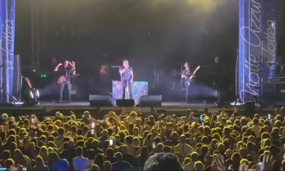 VIDEO e FOTO | XX Notte Azzurra: il trionfo della beltà con Gabbani, AC/DC Experience e Maurizio Vandelli
