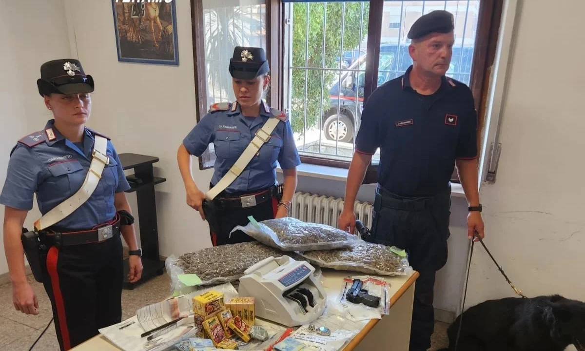 FOTO e VIDEO | Sequestrato a Teramo da coetanei e portato a Roseto per un debito di droga