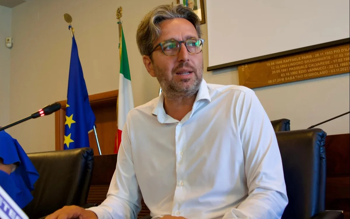 Ex piccionaia, Nugnes: "Dimenticano che l'area era una discarica a cielo aperto"