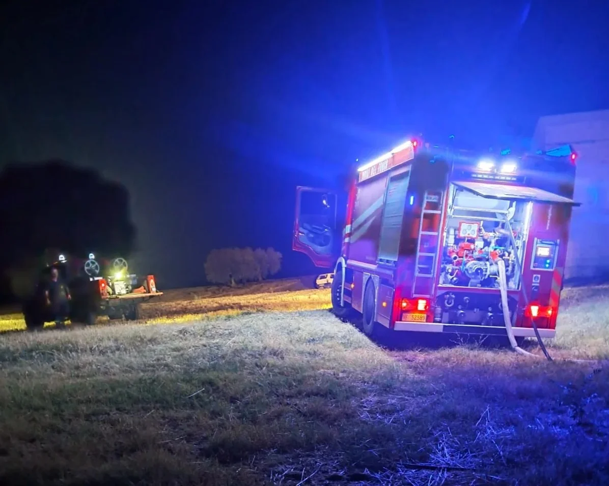 Incendio di 16 ettari di bosco a Castilenti: prosegue il presidio in zona Calanchi