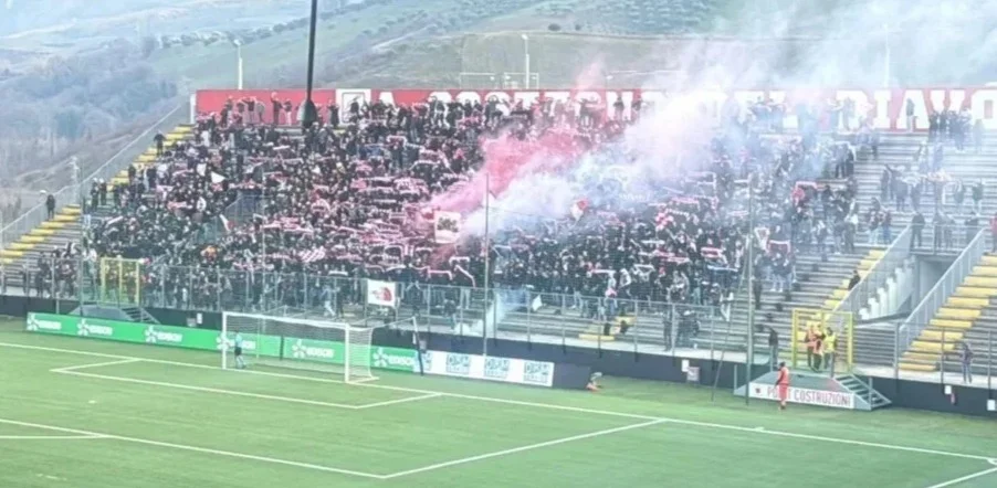 Calcio, Teramo: col Giulianova verso l'apertura ai tifosi ospiti
