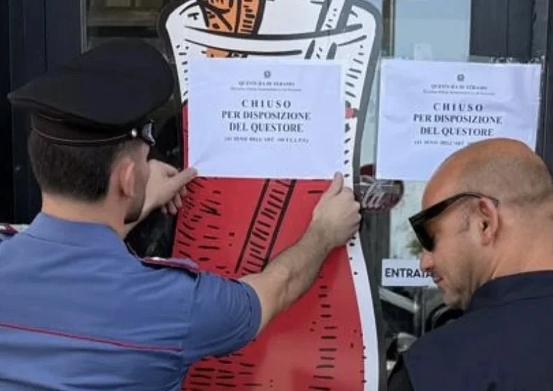 Liti e pregiudicati in un bar a Martinsicuro, chiusa per 10 giorni l'attività
