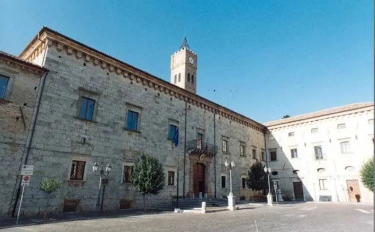 Scuola e frazioni: "Basta propaganda sulla pelle delle famiglie"