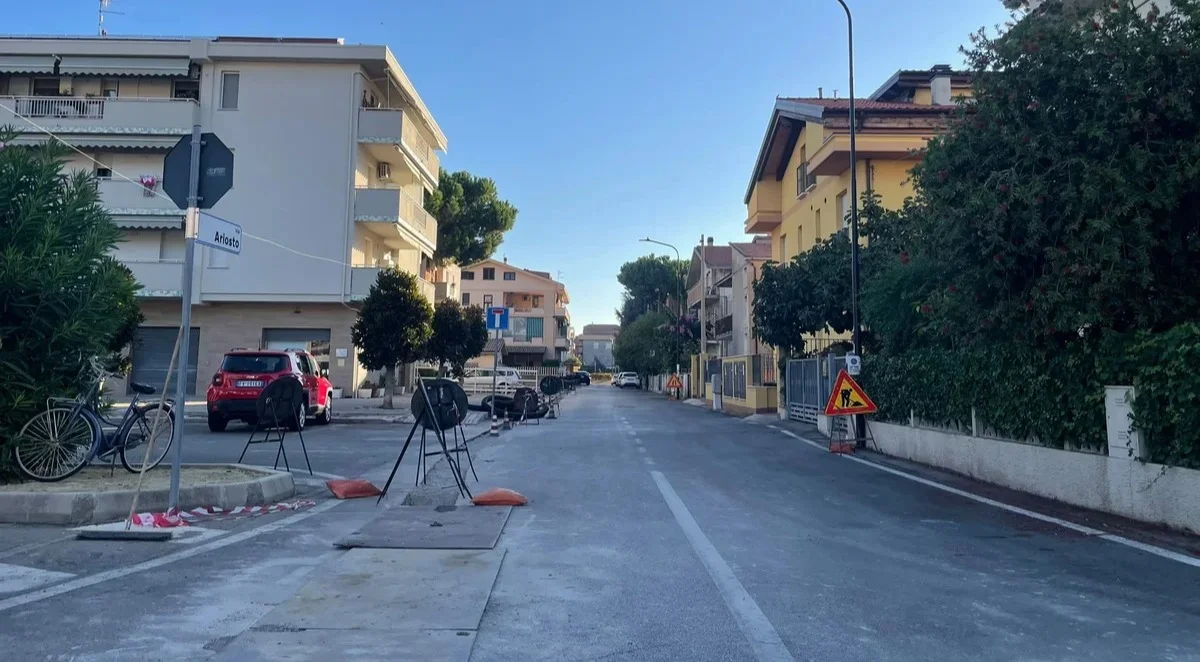 Quartieri dei Poeti a Pineto, via ai lavori sui sottoservizi Enel