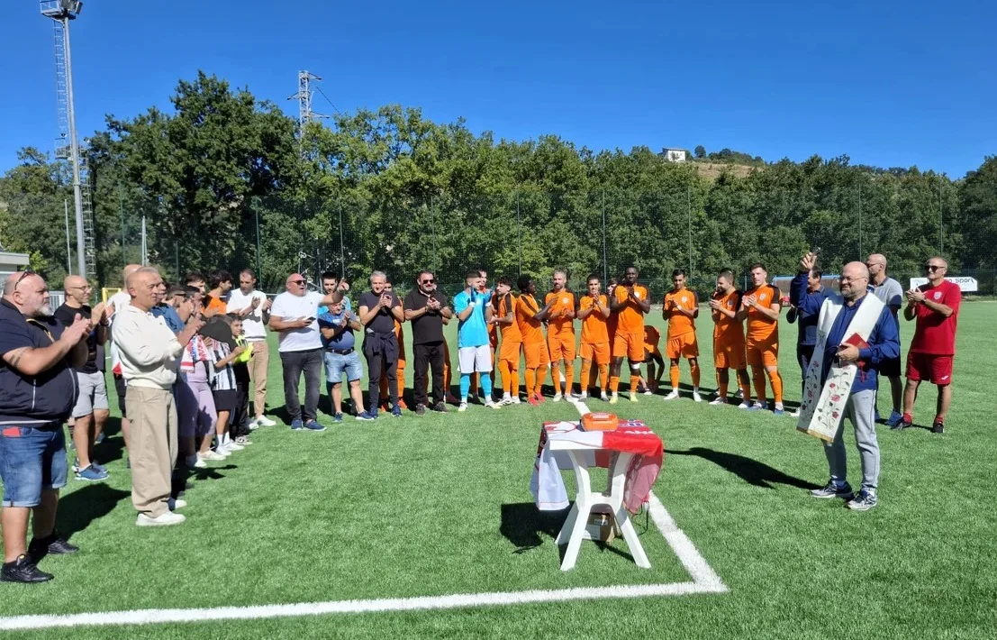 Calcio & solidarietà: un defibrillatore per il Piano della Lente