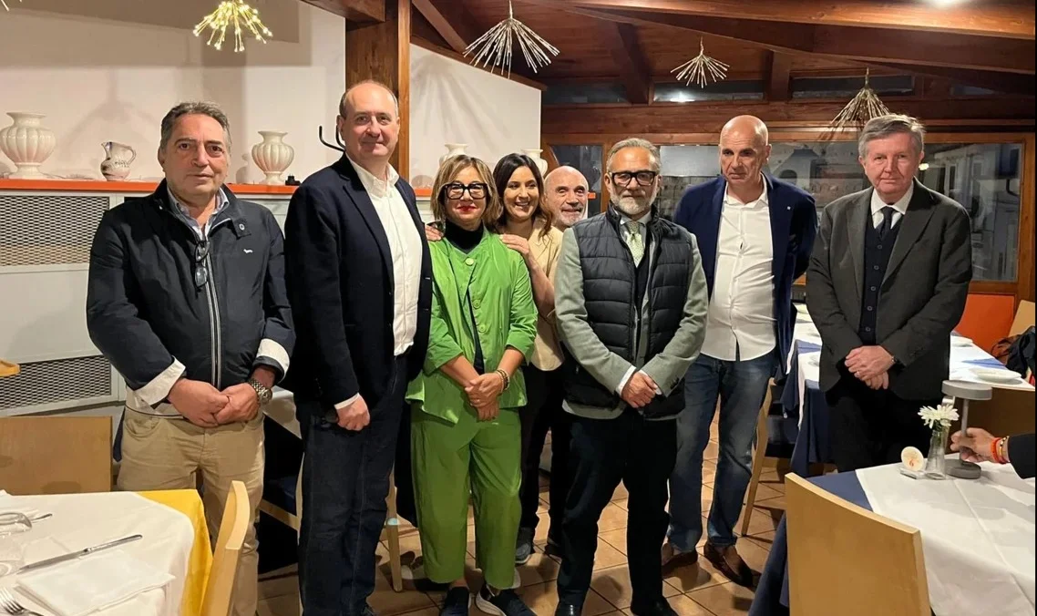 Castelli, la Cooperativa apre alla comunità: idee, reti e nuove progettualità per il futuro del borgo