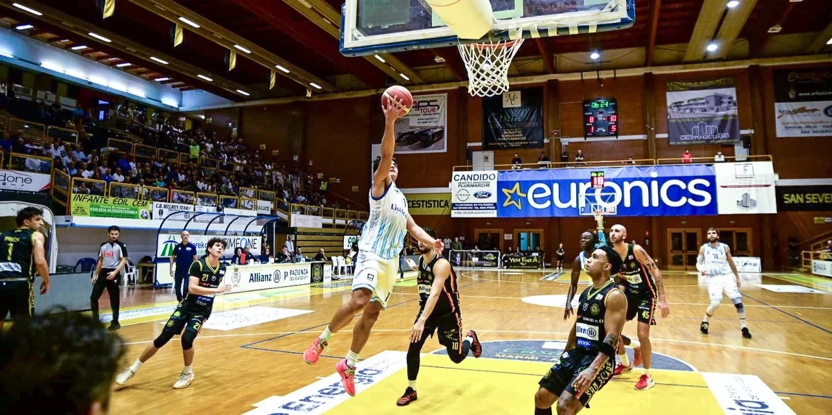 Basket B, esordio vincente per la Liofilchem: espugnata San Severo (83-98)