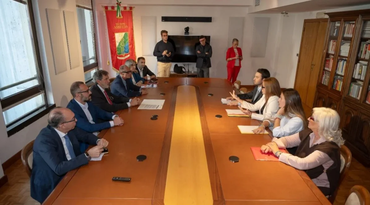 Venezuela, Marsilio incontra i familiari degli italiani detenuti e annuncia appello al Governo