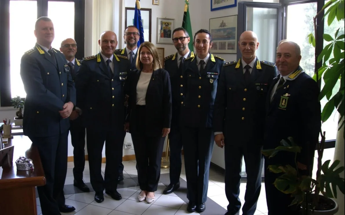 Teramo, visita del Prefetto al Comando provinciale della Guardia di Finanza
