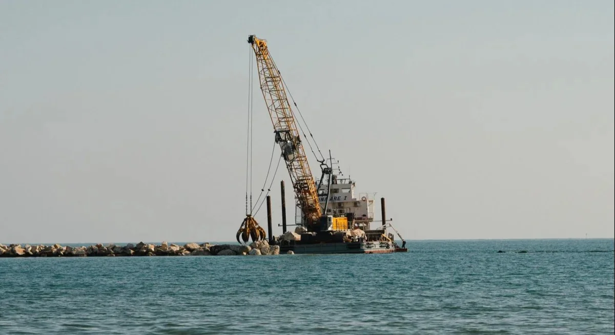 Difesa della costa rosetana con i lavori del secondo di tre lotti