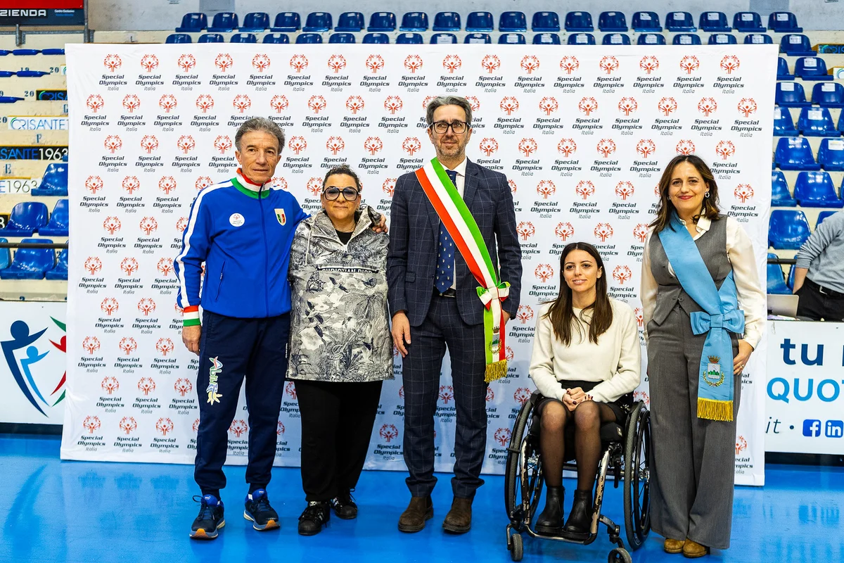 FOTO | A Roseto degli Abruzzi il Torch Run di Special Olympics Italia accende i valori dell’inclusione