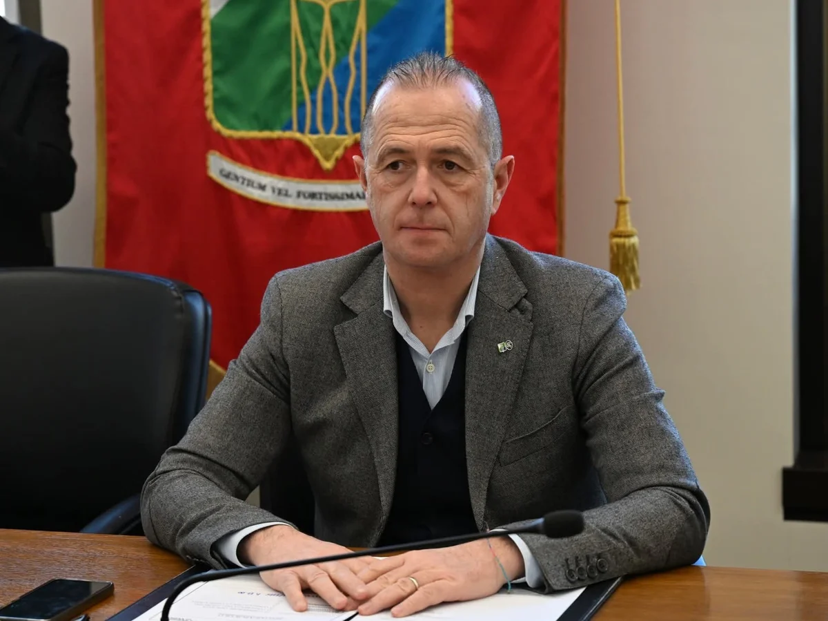 Interpellanza Di Marco sui ritardi nei contributi per la vita indipendente