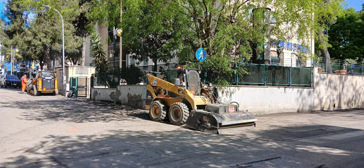 FOTO | Avviati i lavori di asfalto nell'area dei "Tigli"