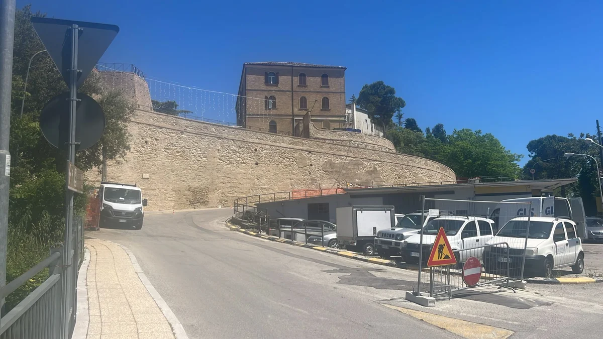 Viabilità e parcheggi ad Atri:  nuovi posti auto e interventi di valorizzazione del centro storico