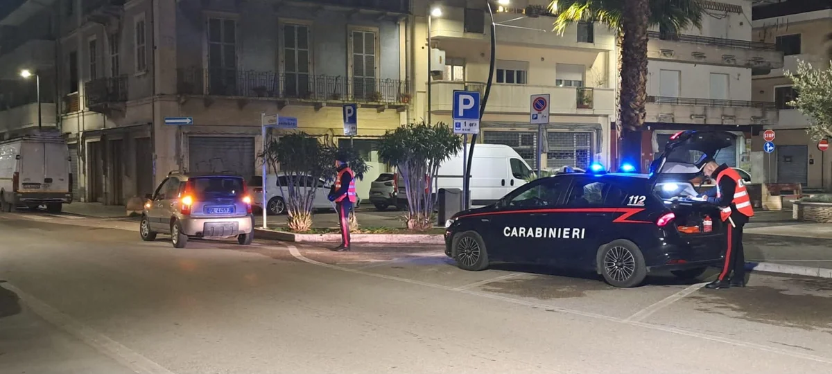 Silvi: abbandonati 2 g di marijuana in un locale all'arrivo dei Carabinieri