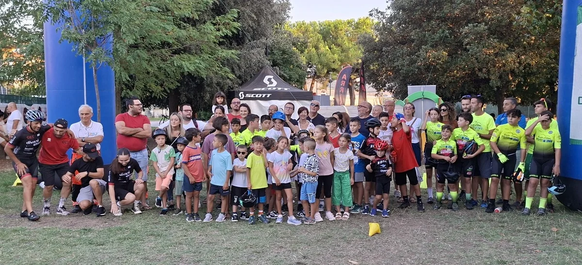 Ciclibimbi Primavera, un pomeriggio di festa a Pagliare di Morro d'Oro