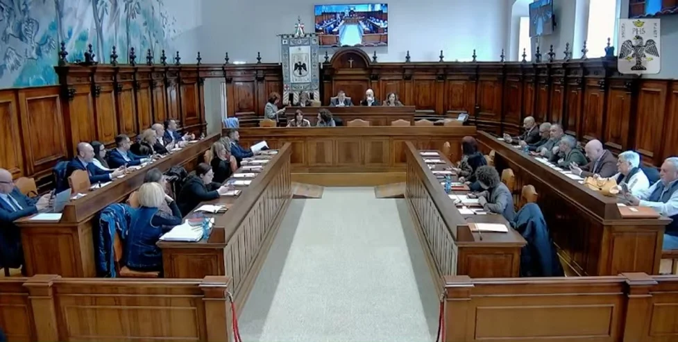 L'Aquila, nessuna spaccatura nella maggioranza di governo della città