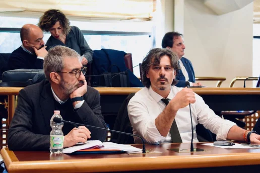 Trasporti, disagi per pendolari e viaggiatori e prezzi in costante aumento