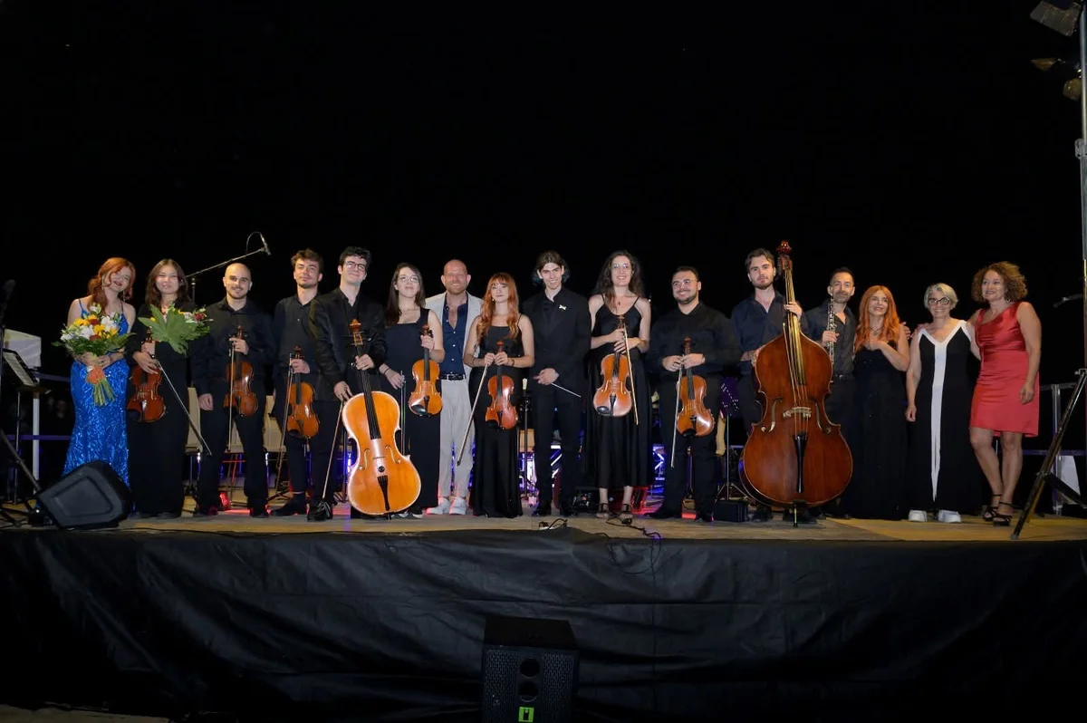 Notte di Luna, concerto sul mare alla Pineta di Silvi