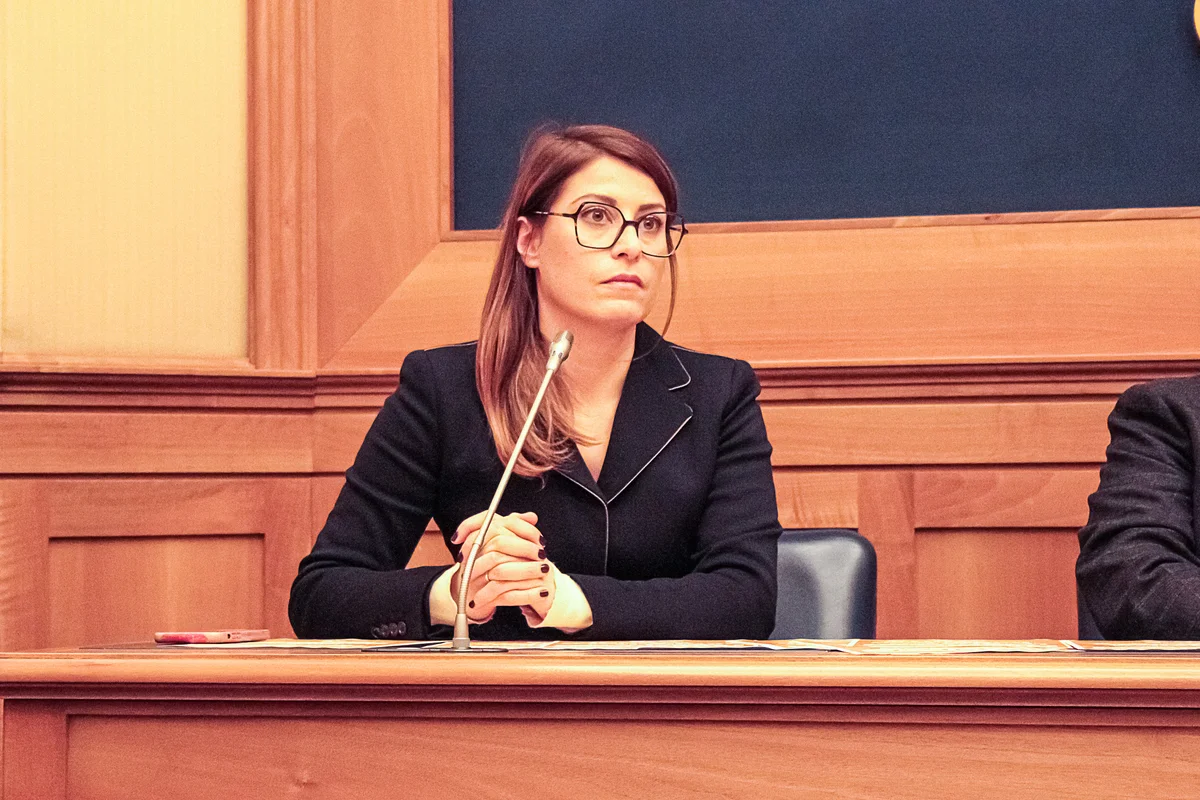 Scuola, finisce in Parlamento la deroga sul pensionamento obbligatorio di 4 dirigenti