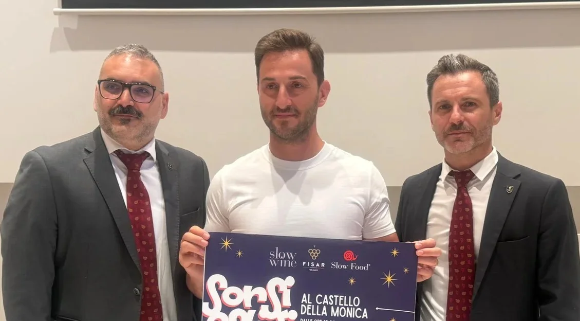 VIDEO | "Sorsi estivi", le eccellenze enogastronomiche del territorio al Castello della Monica