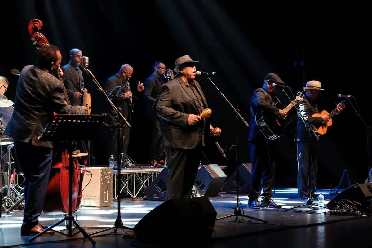FOTO | Al via da Giulianova il Vìvelo Tour del Grupo Compay Segundo