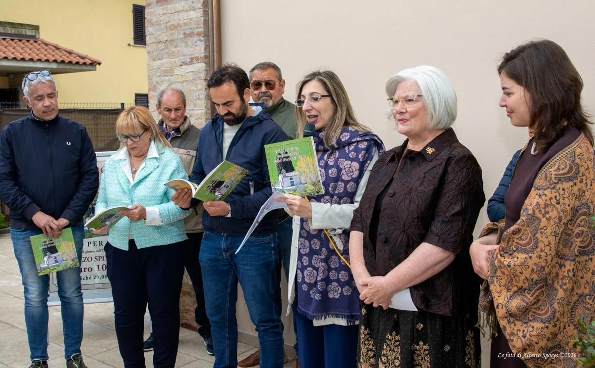 Inaugurato l’Atelier di Arte Sacra “Porta del Cielo” di Gabriella Romani ad Atri