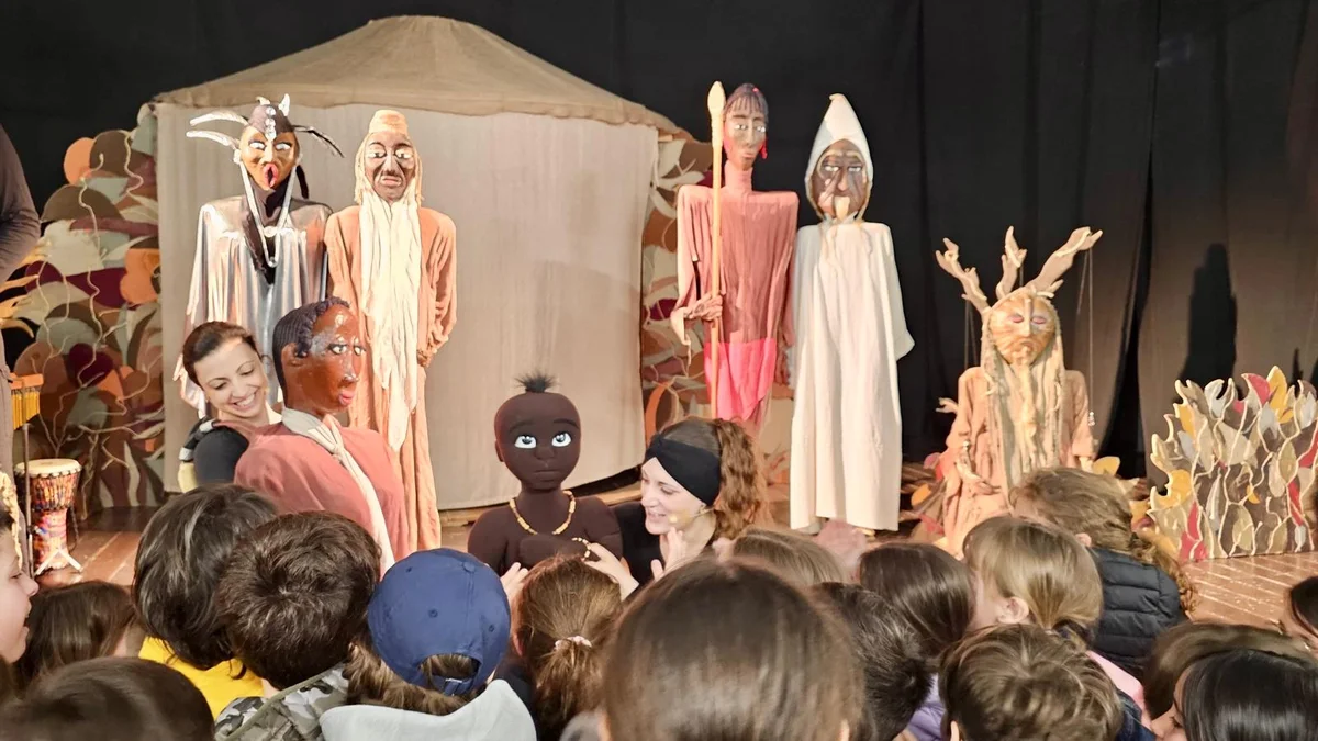 FOTO | “Storie di Kirikù e le ombre magiche”: musica e colori all'IC Giovanni XXIII di Pineto