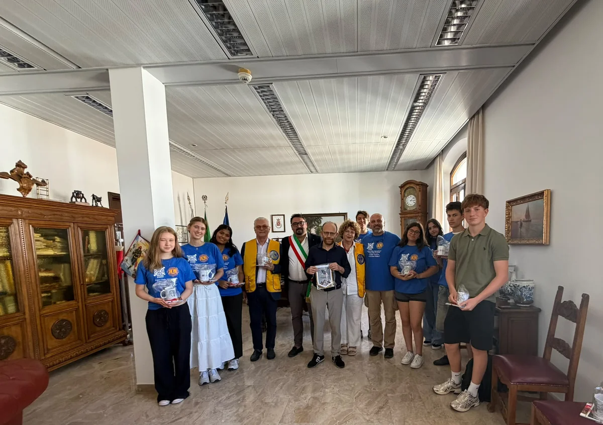 Teramo città aperta al mondo: il Lions Club accoglie i ragazzi del mondo del “Campo Azzurro”