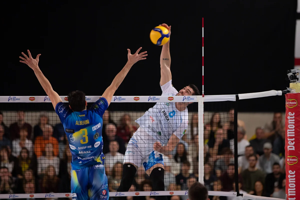 Volley A2, Abba Pineto: semifinale in una gara