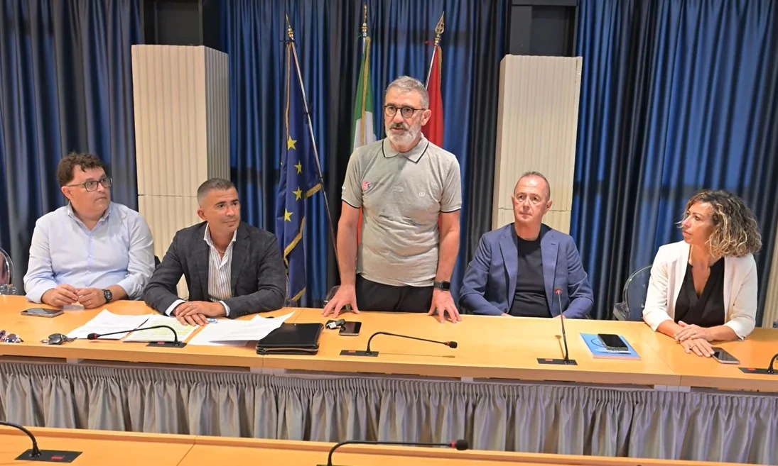 VIDEO | Incendi, le opposizioni: criticità e tagli certificati nel piano della Regione