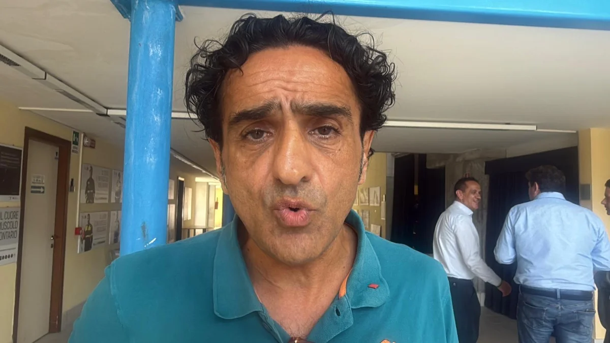 VIDEO | Biblioteca Delfico, blitz della Cgil in Consiglio: "A rischio convenzione su servizi"