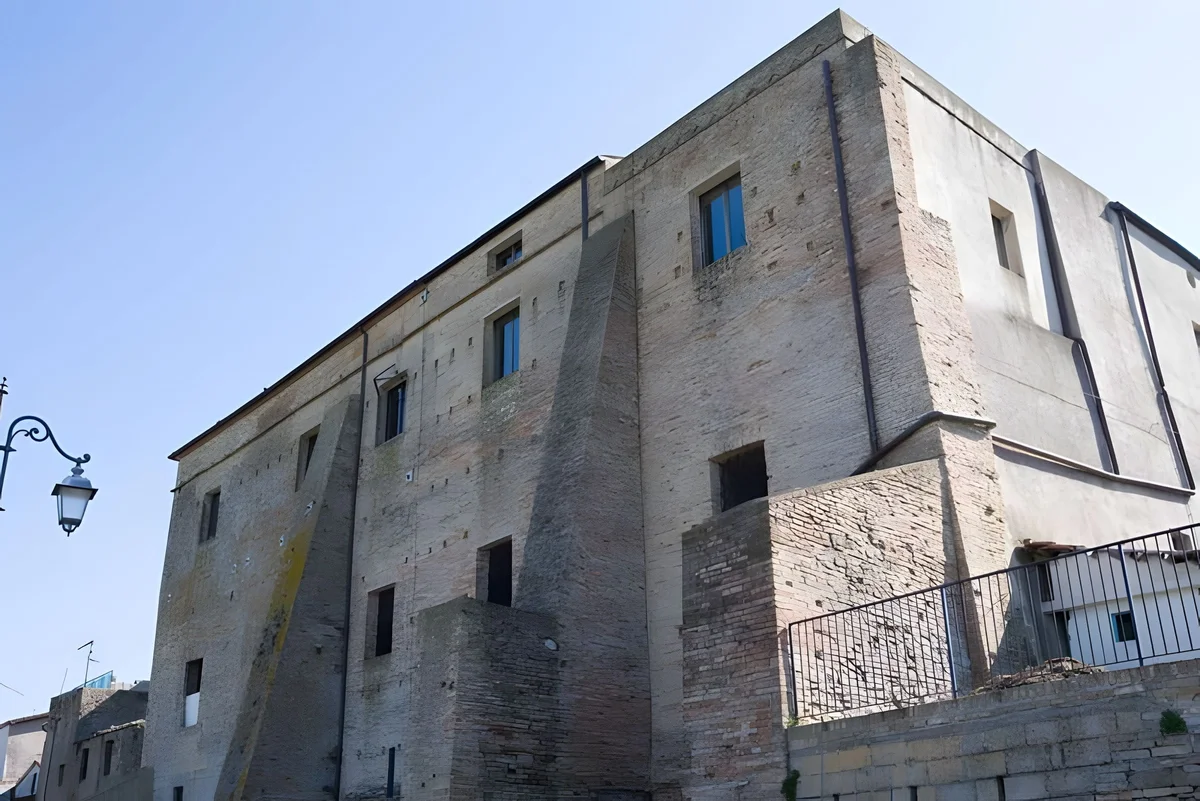 Castilenti, trasferiti 552mila euro per Palazzo De Sterlich