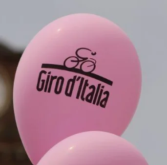 Roseto si tinge di rosa: la città si prepara ad accogliere il passaggio del Giro d’Italia