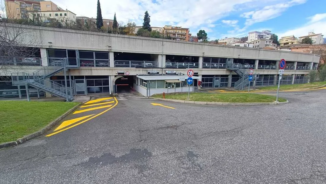 Parcheggio San Gabriele: bisogna estendere le tariffe agevolate