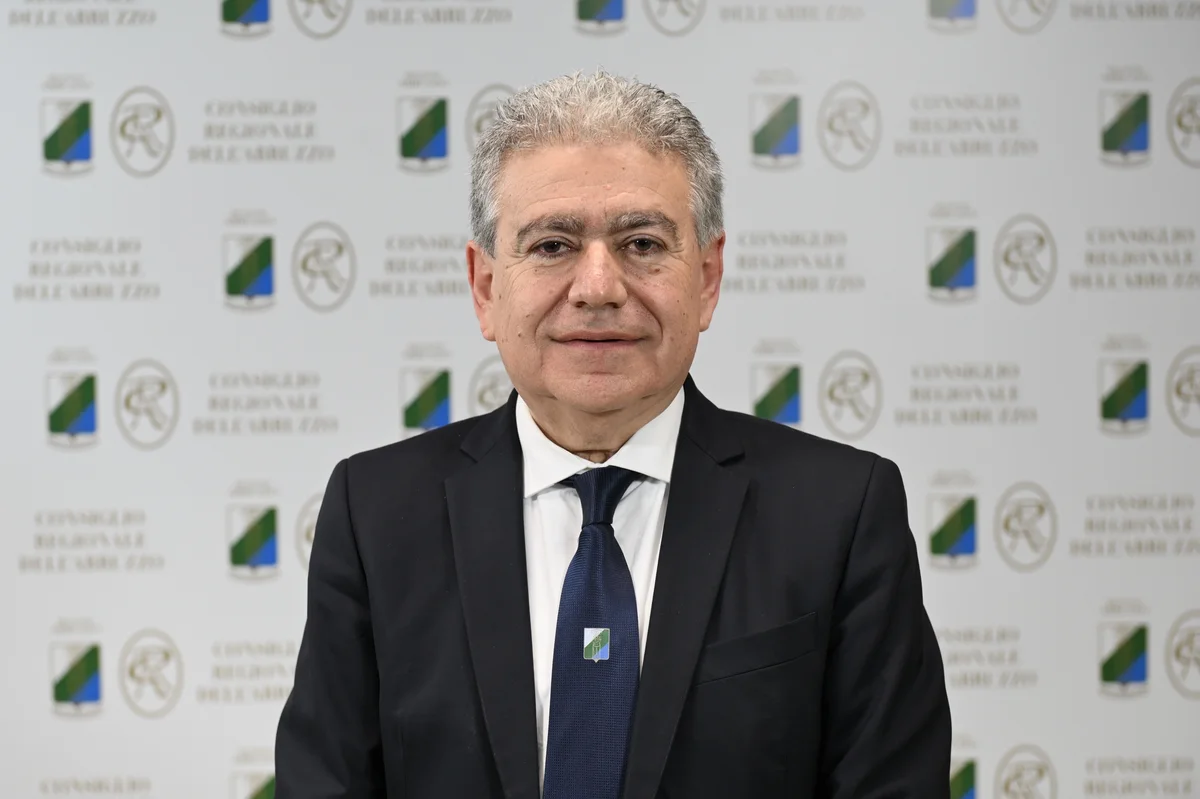 Dirigenti ASL, Pavone (Azione) a Verì: "Pescara ignora la graduatoria che aveva già usato"