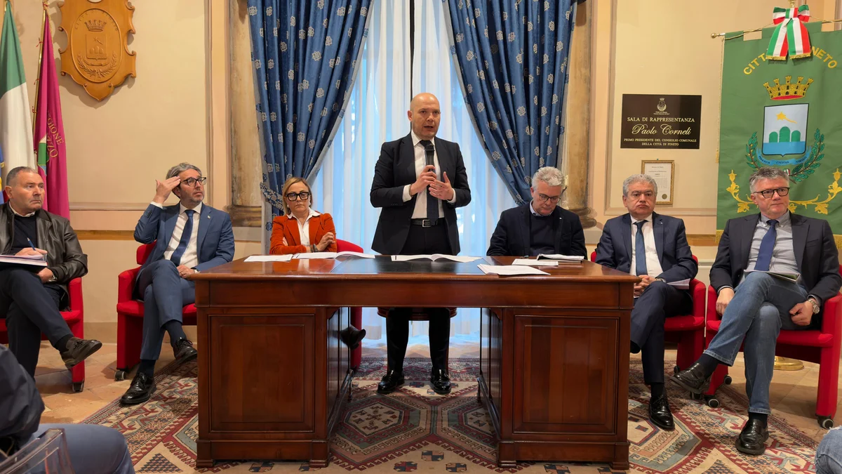 Risoluzione per il sostegno ai Comuni colpiti dallo spiaggiamento dei rifiuti