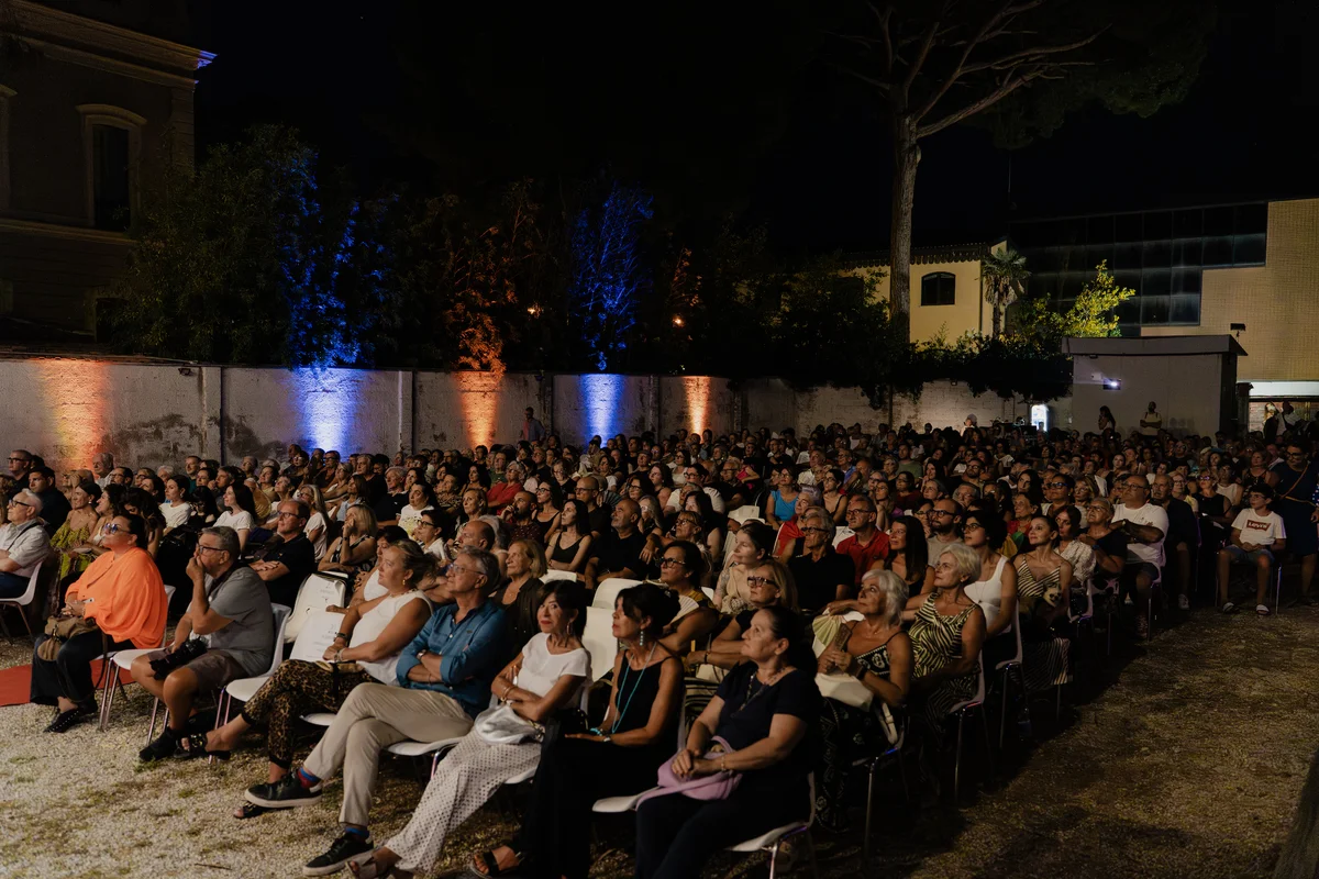 Roseto Opera Prima, serata da record per Enzo Decaro