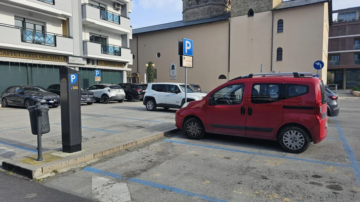 Parcheggi a pagamento a Roseto: al via la nuova era digitale