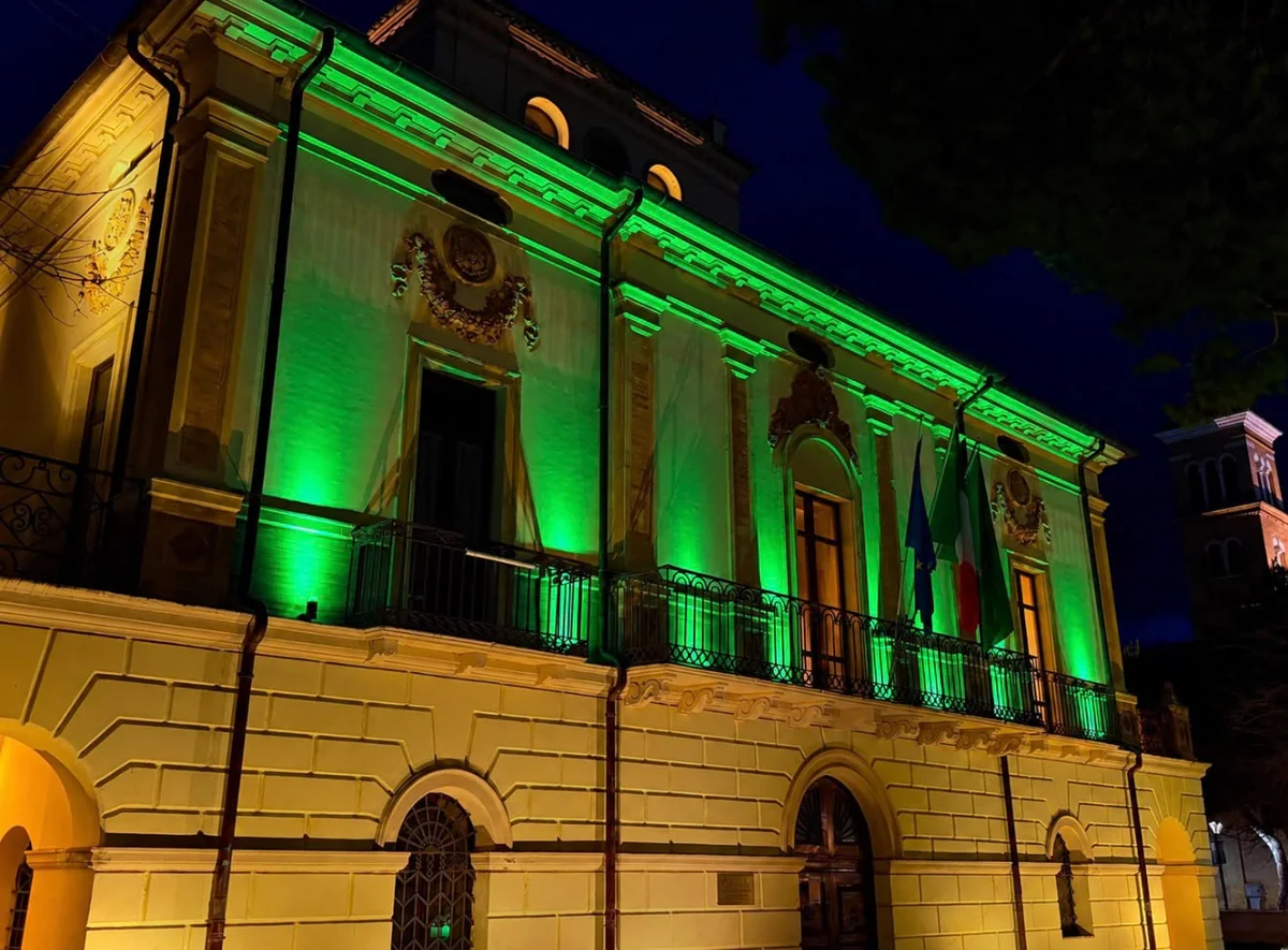 Pineto, Villa Filiani si illumina di verde per la Giornata della Sla