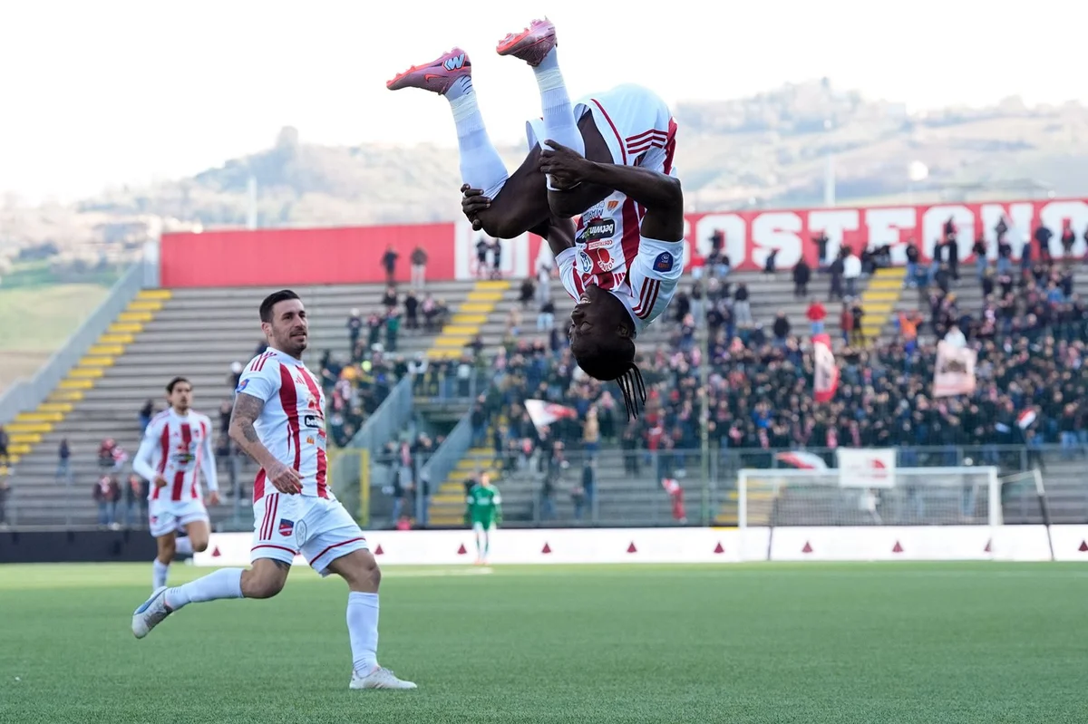 Calcio D/F, adesso tocca all'Ostiamare rincorrere