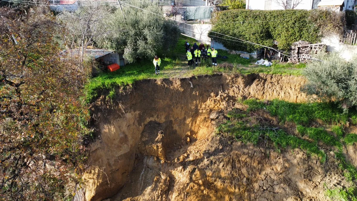 FOTO e VIDEO | Frana di Silvi, sopralluogo della Protezione Civile