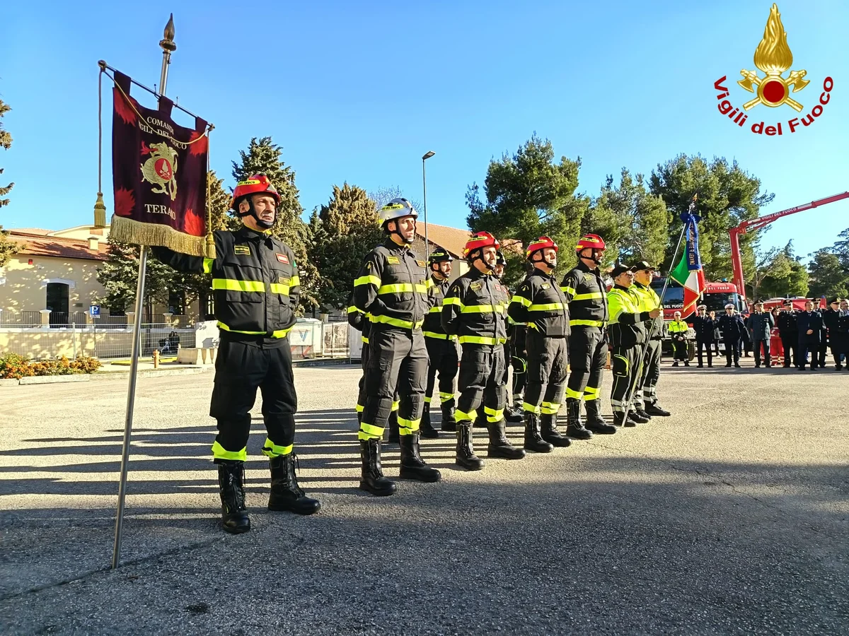 FOTO e VIDEO | Festa dei Vigili del Fuoco di Teramo per l'87° anniversario del Corpo Nazionale