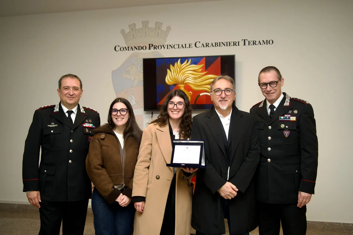 Targa d’Argento A Beatrice Chiarini neo laureata in “Tutela e benessere animale”